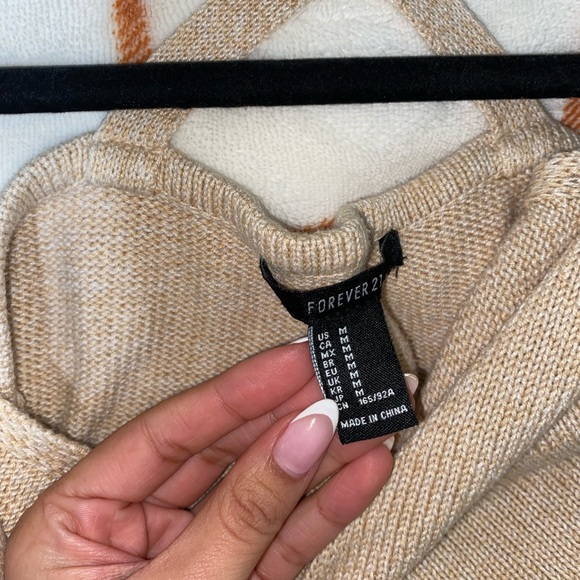 Forever21 Sweater tank top - Picture 2 of 2